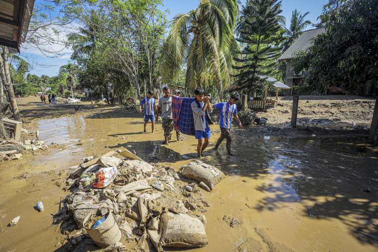 Hundreds killed by flooding and mudslides across Indonesia and Sri Lanka  www.nbcnews.com
