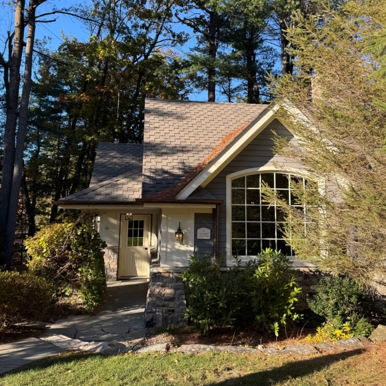 Inside the Bluebird Cottage you'll find a wood-burning fireplace, vaulted ceilings and a bathroom lined with Italian marble tiles.