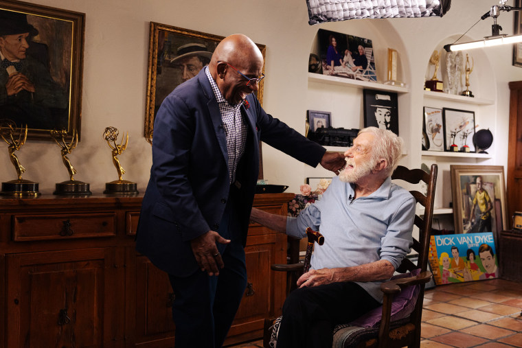 retrato de Dick Van Dyke 2025