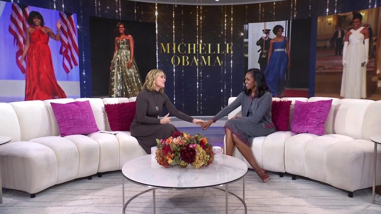 Jenna Bush Hager e Michelle Obama em 5 de novembro de 2025. 