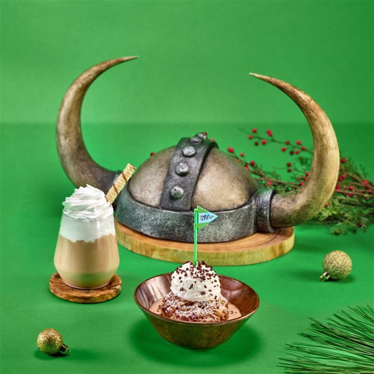 Universal Orlando's Snoggletog Spiked Nog and Gronckle's Bread Pudding.