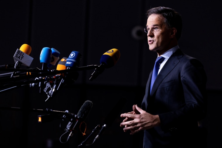 Imagen: Los ministros de Asuntos Exteriores de la OTAN se reúnen en Bruselas