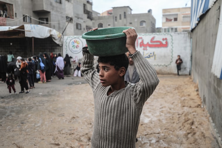 Food crisis persists in Gaza amid limited humanitarian aid entry