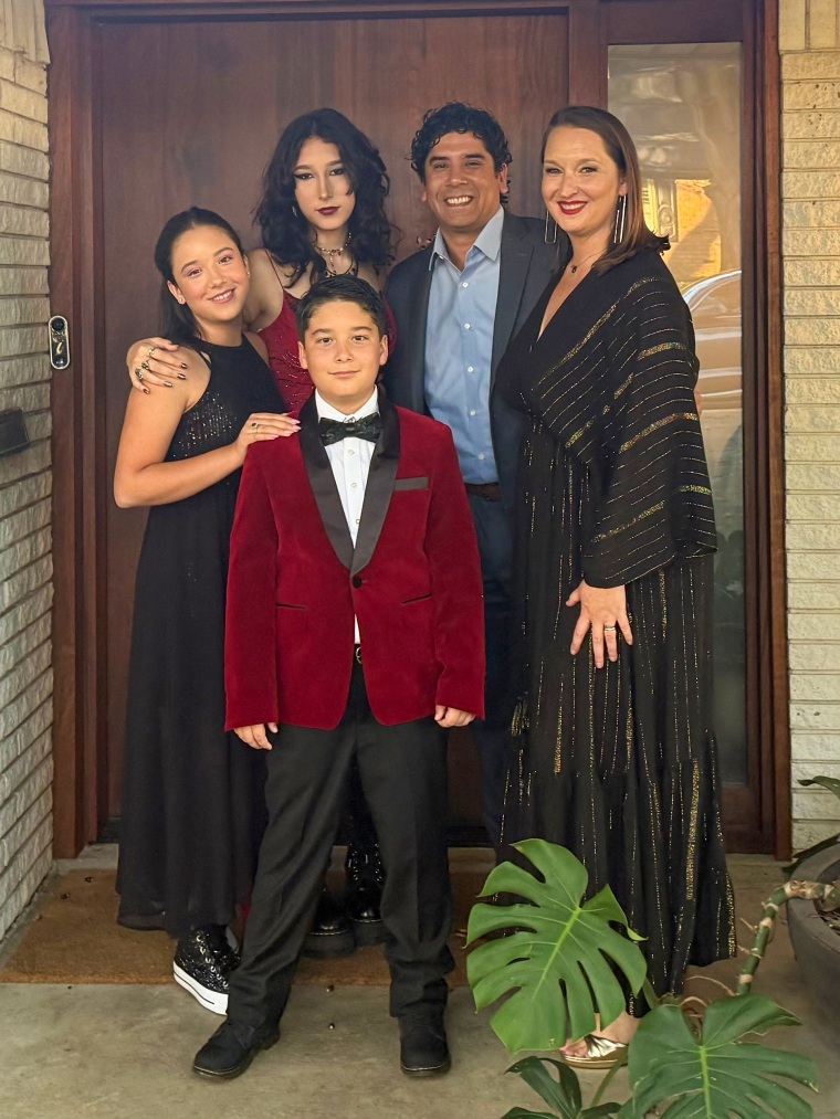 Foto: Frank e Rachel Gonzales com seus filhos: Libby, 15, Cecilia, 12 e Henry, 10.