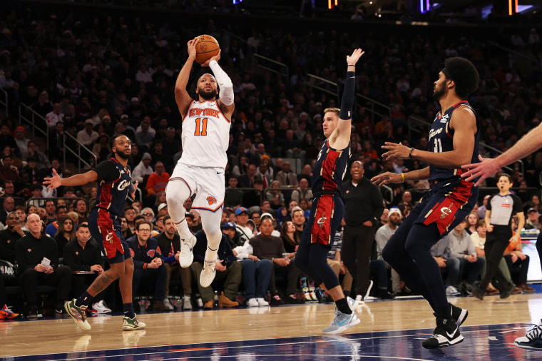 Image: Cleveland Cavaliers v New York Knicks