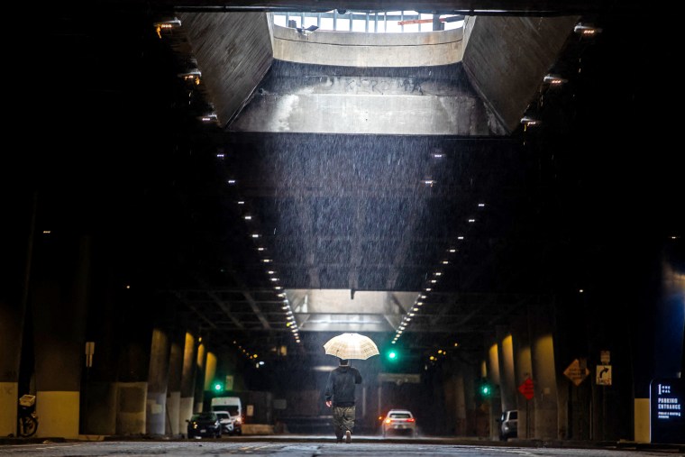 Image: US-WEATHER-WINDSTORMS-RAIN