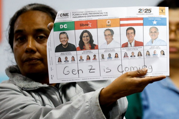 Elecciones en Honduras: conteo inicial va reñido entre Asfura y Nasralla