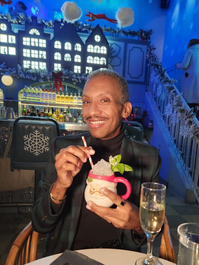 I enjoy a beverage at the Cheers on the Shelf pop-up bar in Washington, D.C.
