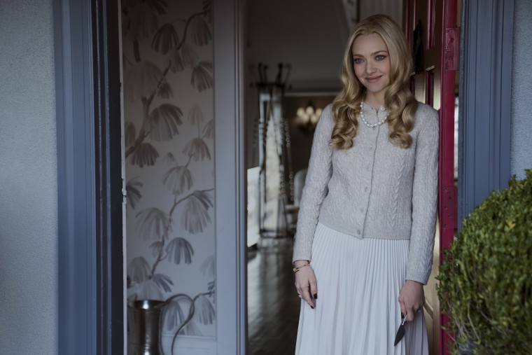 Amanda Seyfried como Nina Winchester em 