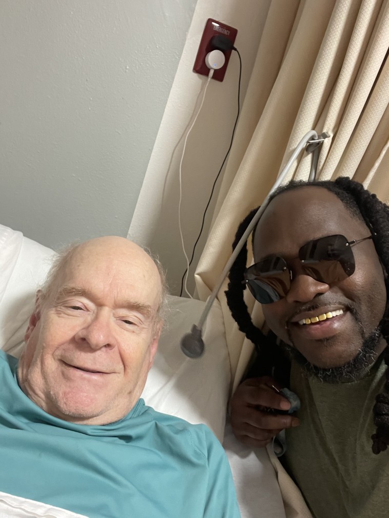 Hicks and Stallworth take a selfie at the hospital.