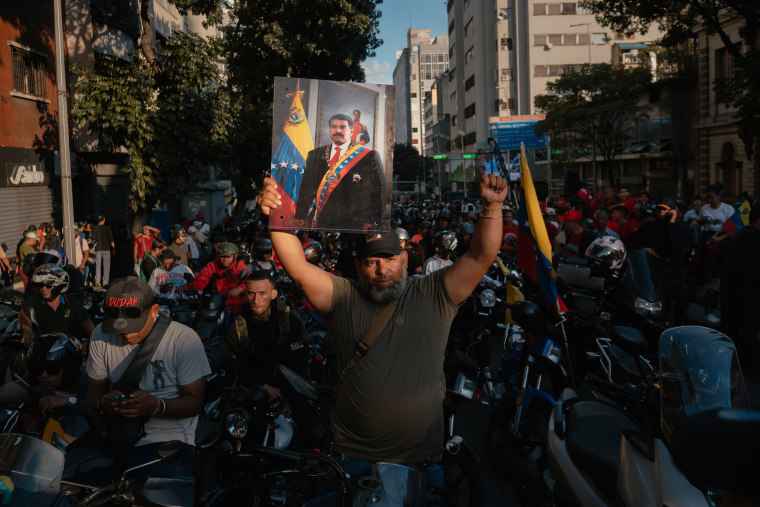 Pro-Maduro protestors in Caracas