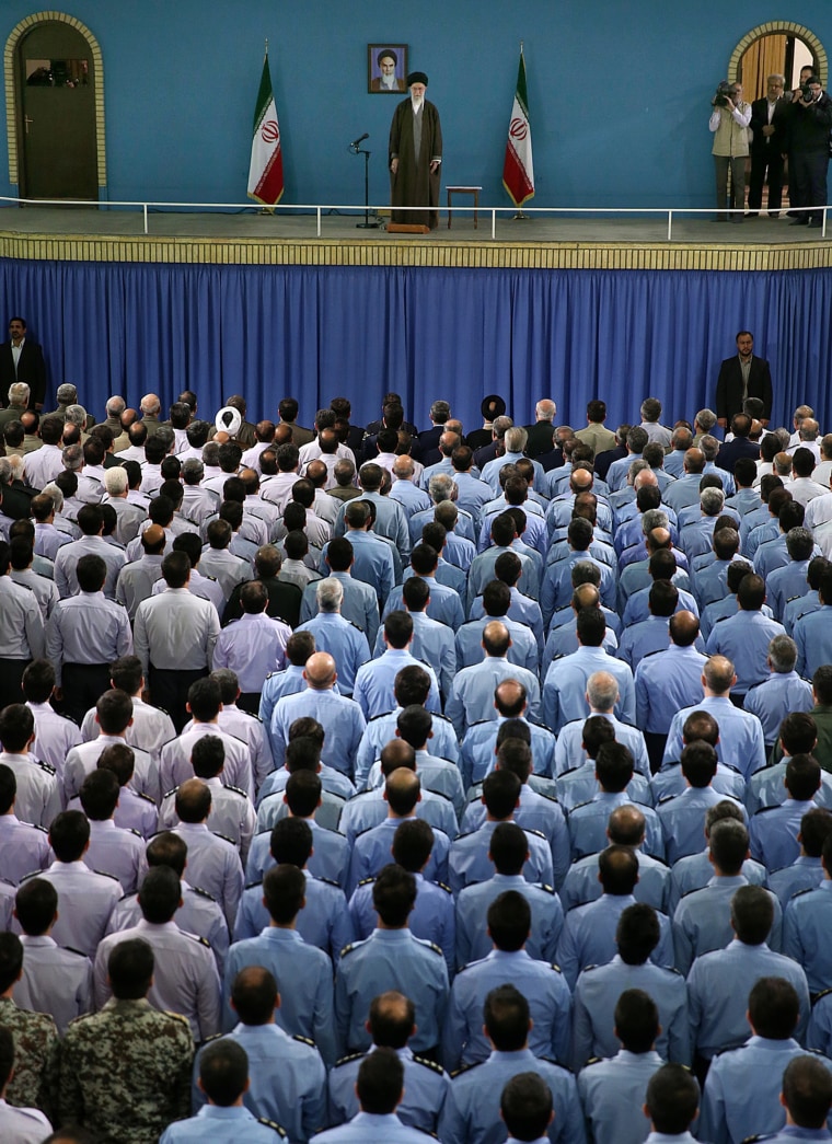 Irán celebra el Día del Ejército