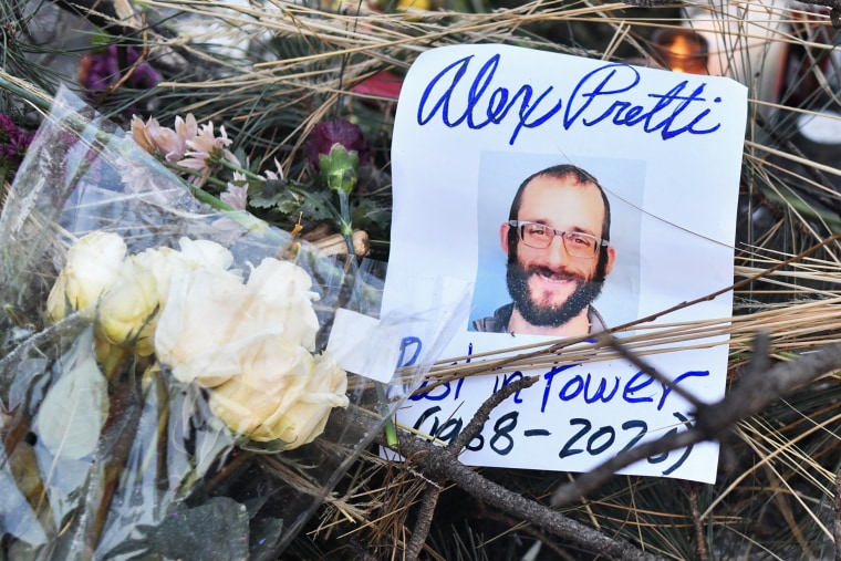 Image: TOPSHOT-US-IMMIGRATION-ICE-SHOOTING