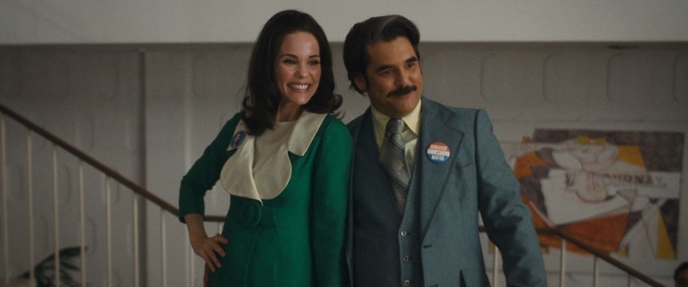 Dinah e Perry depois que ele se torna prefeito.