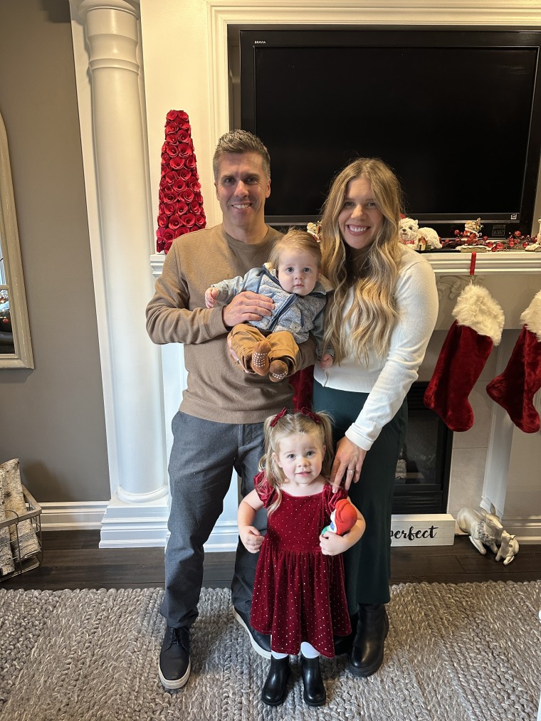 Mom gives birth in car