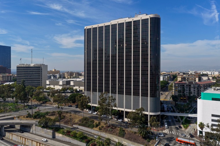 FBI searches office and home of Los Angeles schools superintendent