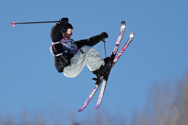 Abby Winterberger of Team USA competes in the first run of the Aspen Snowmass Women's Freeski Halfpipe Finals during the Toyota US Grand Prix 2026 at Aspen Snowmass Ski Resort on January 10, 2026 in Aspen, Colorado.