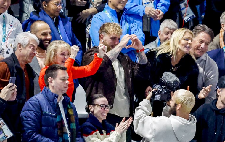 Jake Paul no Milano Speed ​​​​Skating Stadium na segunda-feira, 9 de fevereiro.