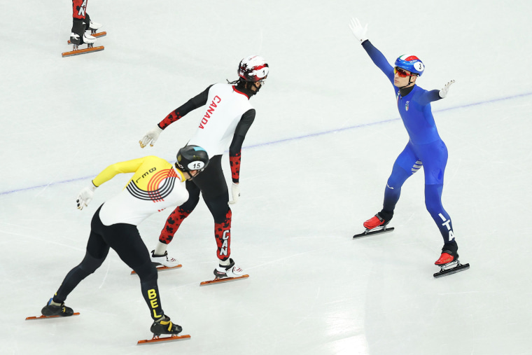 Foto: Patinação de velocidade em pista curta - Jogos Olímpicos de Inverno de Milano Cortina 2026: Dia 4