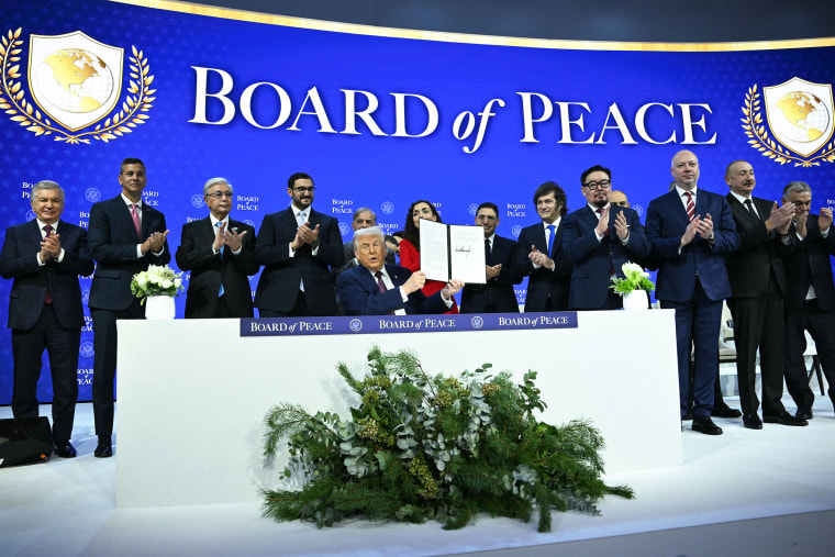 Image: TOPSHOT-SWITZERLAND-US-POLITICS-ECONOMY-DIPLOMACY