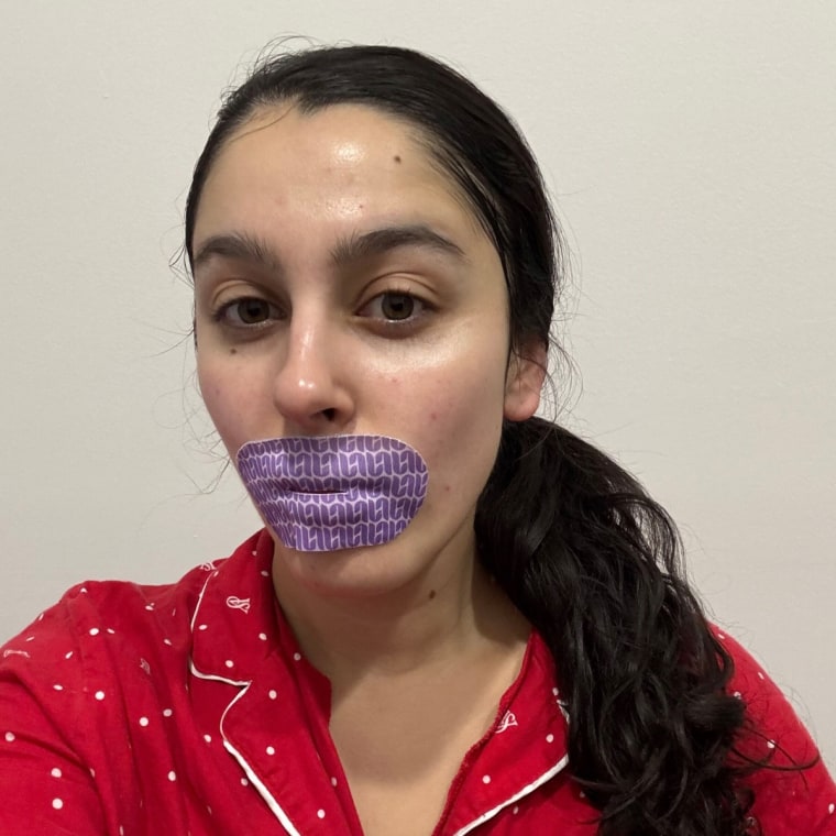 Social video producer Anita Chomenko wore her Loops Beauty Hydrogel Mouth Tape Mask to bed and slept for 8 hours peacefully.