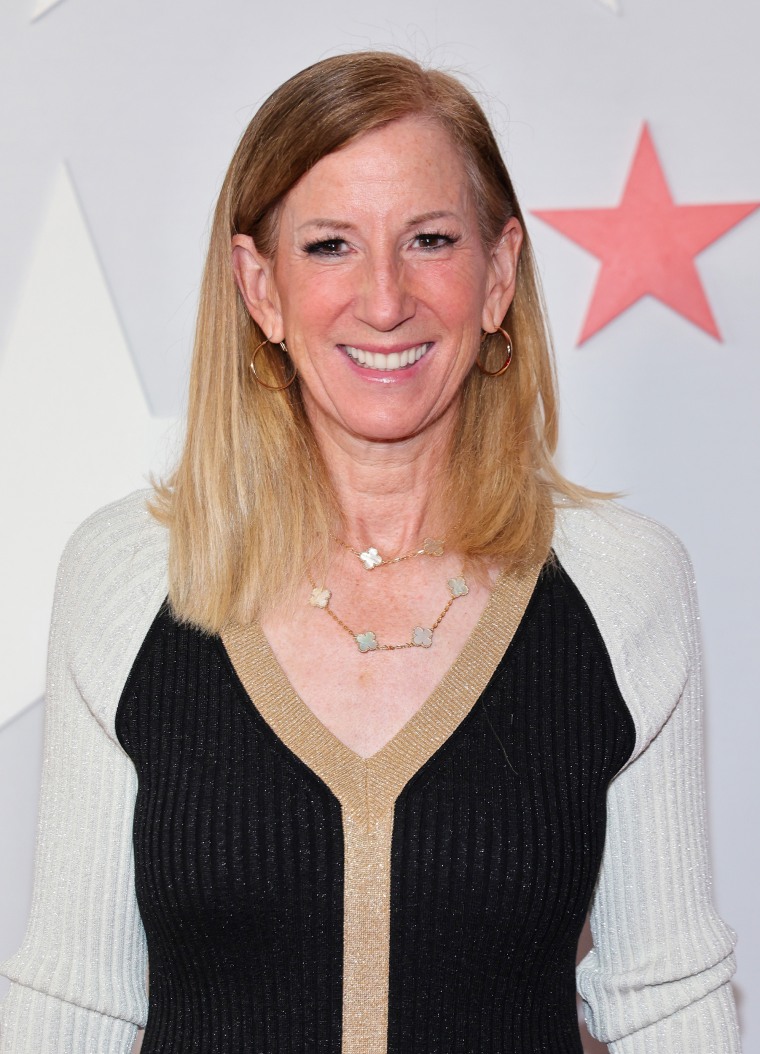 Los Angeles Clippers & Comcast NBCUniversal's NBA All-Star Legendary Tip-Off Celebration - Red Carpet