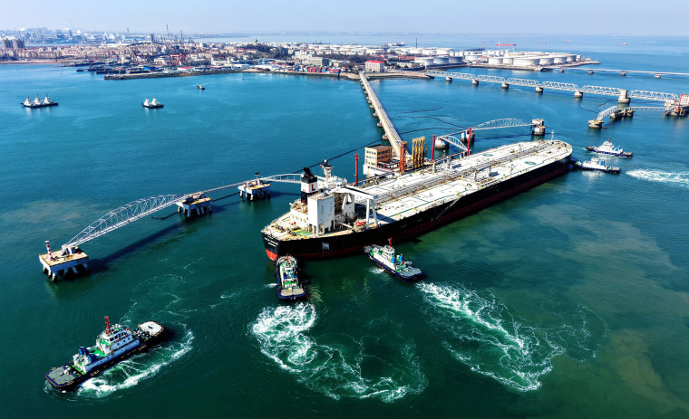 Image: TOPSHOT-CHINA-OIL-MARKETS