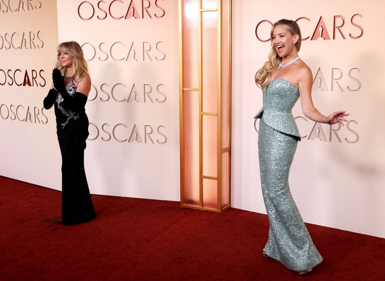 Goldie Hawn and Kate Hudson. 