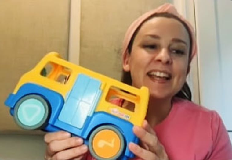 Ms. Rachel tries to cheer up Gael during their call. 