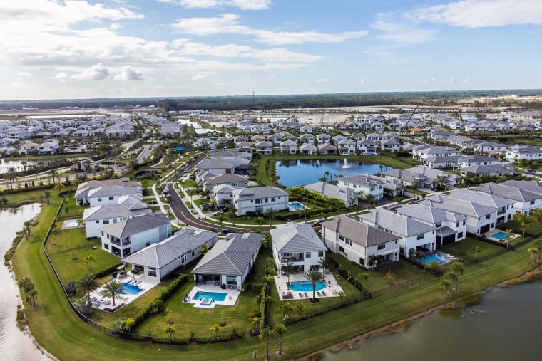 Houses In Florida Ahead Of Existing Home Sales Figures