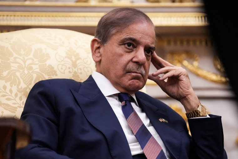 O presidente Trump assinou a ordem executiva no Salão Oval