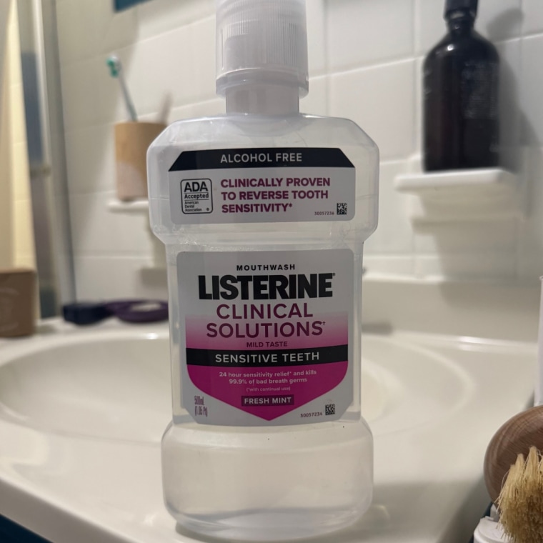 Brown likes that this Listerine mouthwash doesn’t irritate her gums.