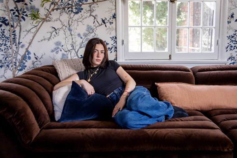 Victoria is frustrated by the lack of an arrest in her case. 