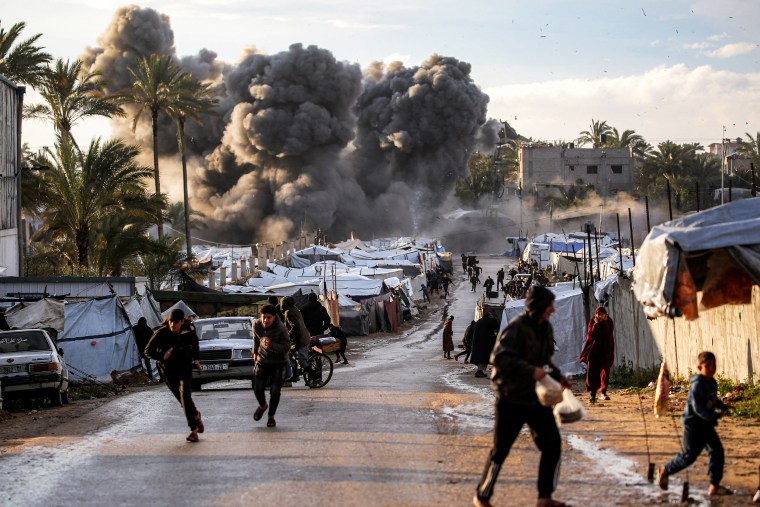 TOPSHOT-PALESTINIAN-ISRAEL-CONFLICT-GAZA