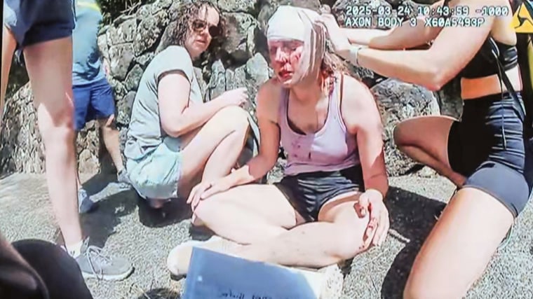 Imagens da câmera corporal de Ariel Koenig.