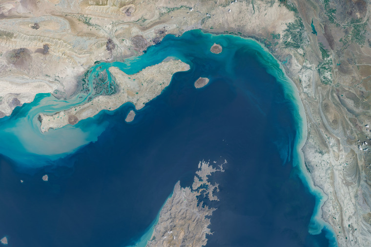 Strait of Hormuz/Iran-Oman April 7, 2026