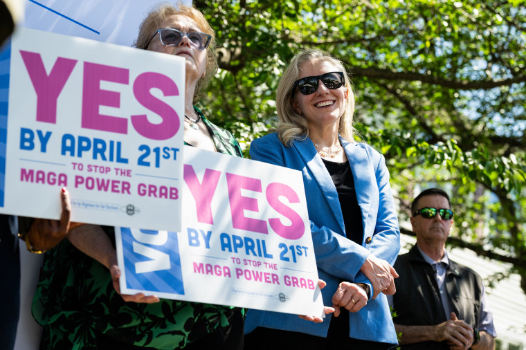 Virginia Democrats Seek To Redraw House Maps In 2026 Midterm Push