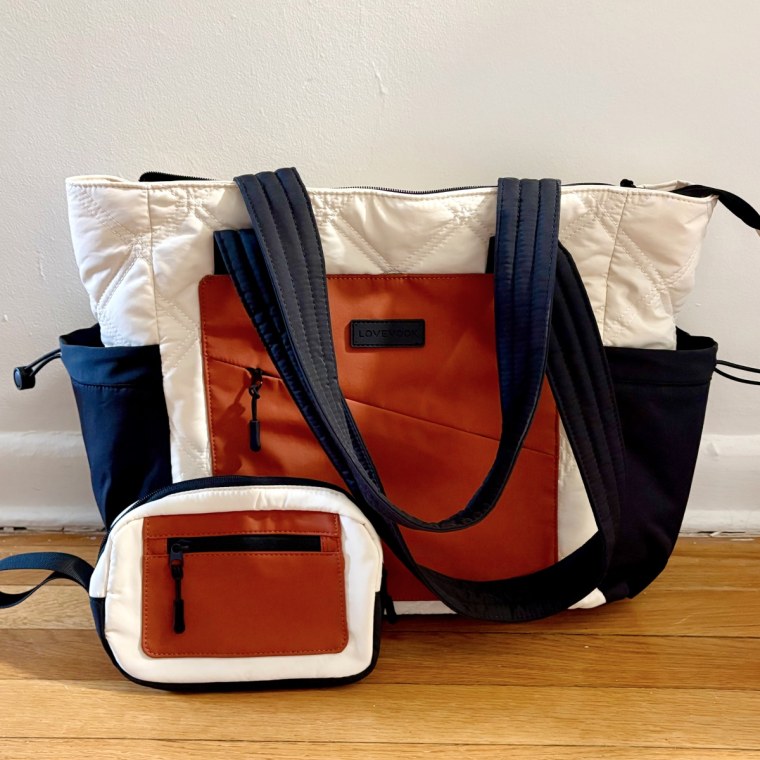 Our editor shared that this Lovevook puffer tote is "a good, affordable tote bag with tons of pockets."