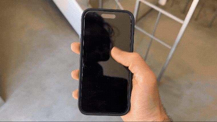 A video demonstrating a phone with a privacy screen in vertical and horizontal orientations.