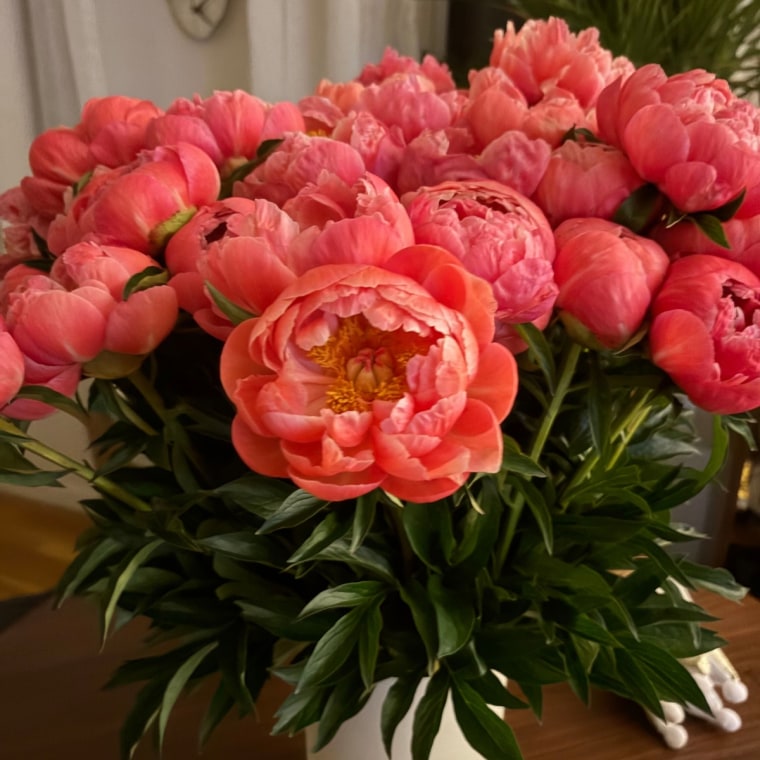Bouquet of pink flowers in a vase