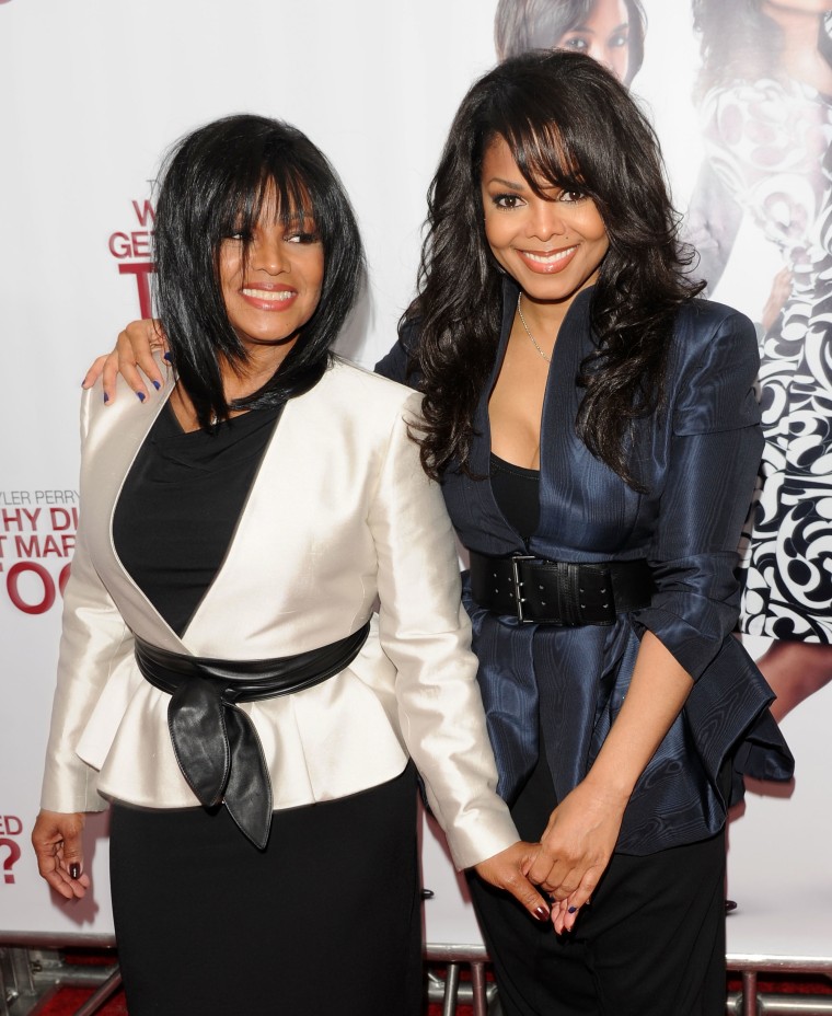 Rebbie Jackson e Janet Jackson na exibição especial de 