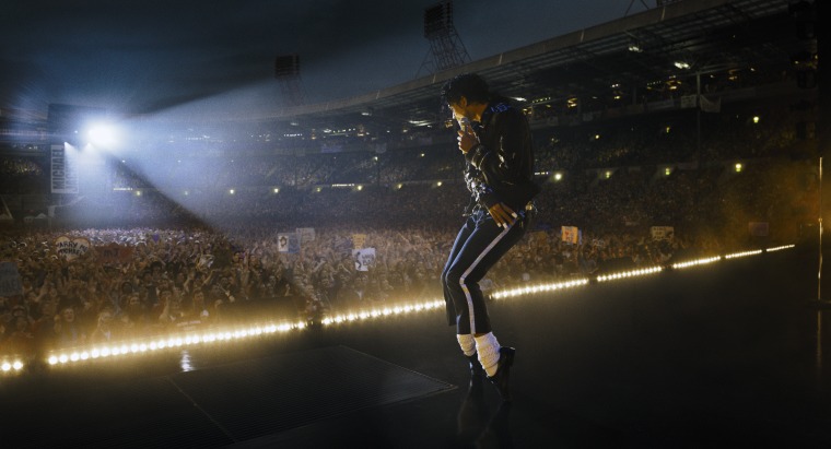 Jaafar Jackson como Michael Jackson em 