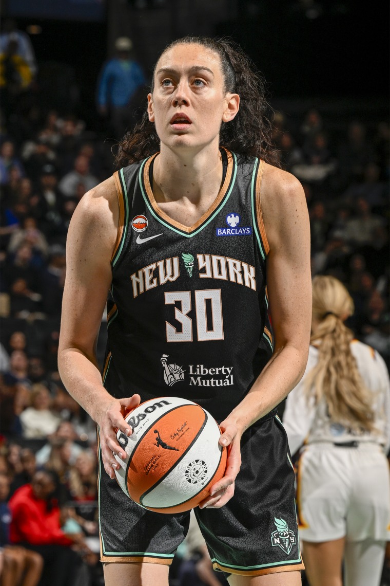 Indiana Fever v New York Liberty