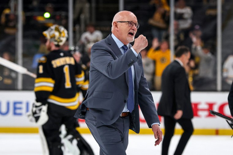 Lindy Ruff.