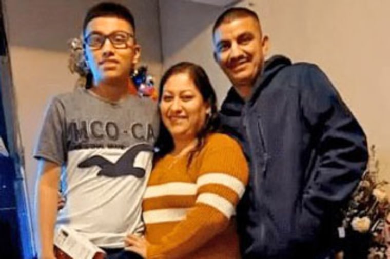 Kevin Gonzalez with his parents before he was diagnosed.