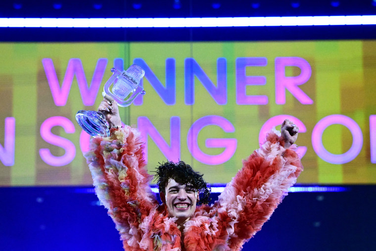 TOPSHOT-SWEDEN-EU-MUSIC-AWARD-CONTEST-EUROVISION
