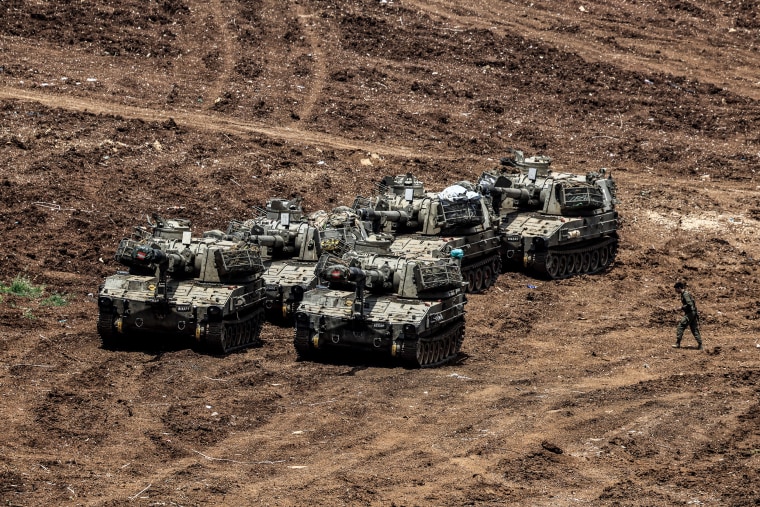 Movement of Israeli military vehicles and tanks.