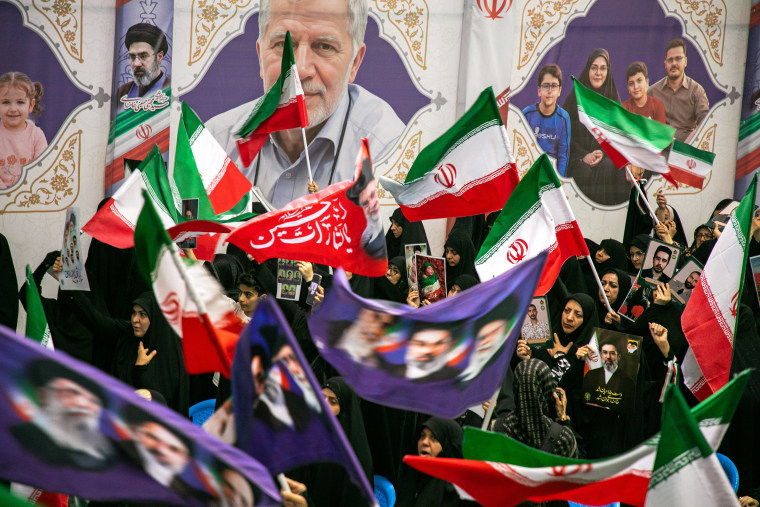 Iranians Gather To Commemorate War Dead