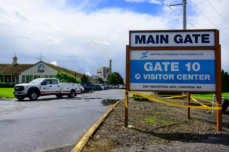 A sign for the main gate for the visitor center of Nippon Dynawave