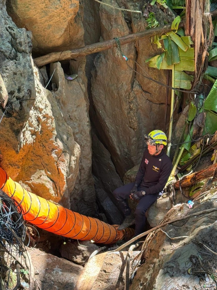 Operation Underway Rescue Group Trapped In Laos Cave